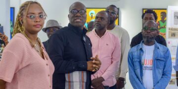 L’artiste-peintre ivoirien Jacobleu partage son parcours et ses conseils à la jeune génération