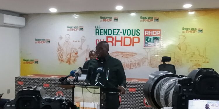 Présidentielle 2025 : Adjoumani prévient l’opposition « Il n’y aura pas de CNT bis en Côte d’Ivoire »