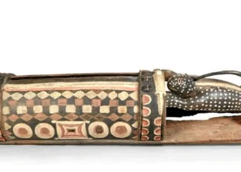 Restitution du tambour parleur Djidji Ayôkwé à la Côte d’Ivoire : les députés français votent à la majorité absolue