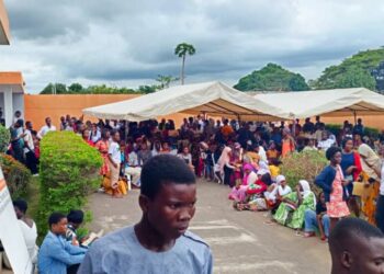Yamoussoukro/Foire Nationale de l’Emploi et du Recrutement 2025: Les jeunes prennent d’assaut l’Agence emploi jeunes