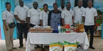 Pouponnière de Yopougon-Attié: Des anciens élèves du Lycée Classique d’Abidjan font un important don