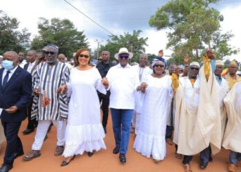 Forum du grand ouest pour la paix. Anne Désirée Ouloto invite au vivre ensemble 