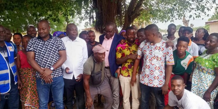 Yamoussoukro: L’Agence emploi jeunes et l’Anader se déploient dans le village d’Allangoua-Ngbessou