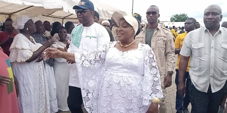 Mariame Traoré depuis Bouaké: « Alassane Ouattara, c’est la paix, le développement et la stabilité »