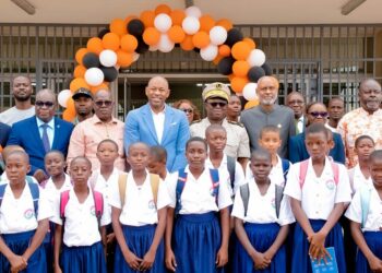 Yamoussoukro : Jeunesse et leadership/Le Maire KKP offre une médiathèque pour former la jeunesse aux défis du futur