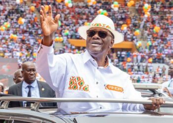 Campagne présidentielle 2025 : Le Président Ouattara Communie avec les populations au Stade FHB