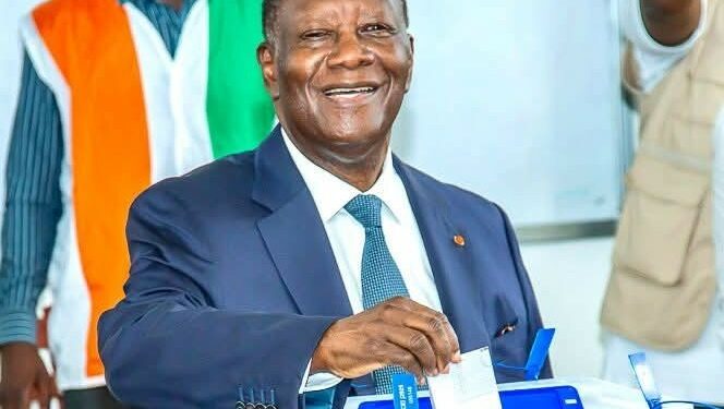 Présidentielle 2025: Ouattara après son vote : « Allez voter dans la paix »