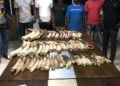 Trafic d’espèces protégées: 10 personnes interpellées avec 7 peaux de panthère, 6 crânes de panthères et 40 kg d’ivoire