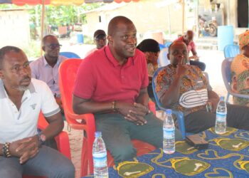 Législatives 2025: Alpha Sanogo reçoit les bénédictions des villages d’Akoudjé et Ahua