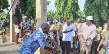 Tiassalé: Nvodiokro réceptionne son château d’eau grâce à Alpha Sanogo