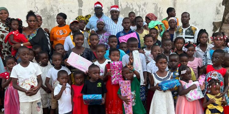 Bingerville / Noël 2025: Coulibaly Dramane «gâte» des enfants orphelins 
