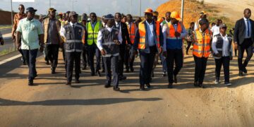 Autoroute périphérique d’Abidjan Y4 : Première visite terrain du Ministre, cap sur l’achèvement des travaux