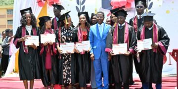 UFR SJAP /« Award des Juristes » : près de 2 000 étudiants de Licence reçoivent leurs diplômes 