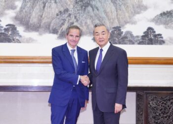 Guerre au Moyen-Orient : Pékin met en garde contre les attaques des sites nucléaires