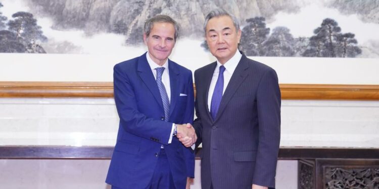 Guerre au Moyen-Orient : Pékin met en garde contre les attaques des sites nucléaires