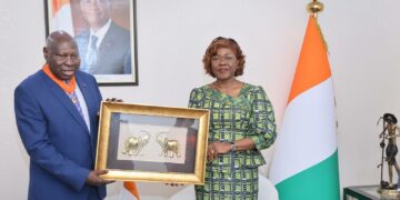 Diplomatie : l’ambassadeur du Tchad fait ses adieux à Nialé Kaba et élevé au rang de Commandeur