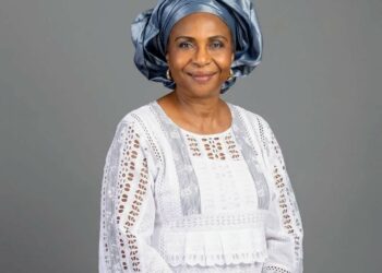 Dédicace de livre/ Oumou Diallo Coulibaly salue un « travail de mémoire sérieux et fidèle » de Moussa Traoré