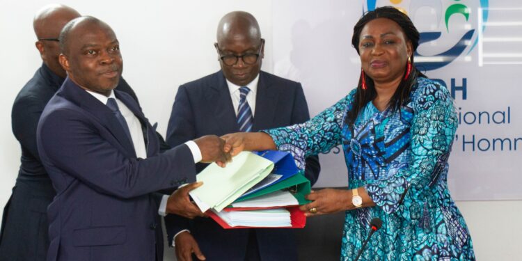 Passation de charges: Dr Ayelou prend fonction au Conseil National des Droits de l’Homme