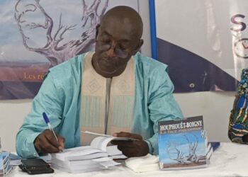 Littérature : Traoré Moussa dédicace « Houphouët-Boigny, face méconnue ».