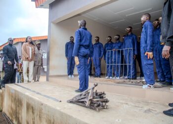 Adzopé : la Ministre congolaise de la Jeunesse séduite par le modèle ivoirien de service civique