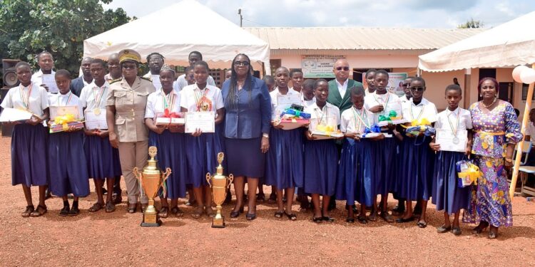 Guiglo : le Collège Jeunes Filles Dominique Ouattara de Yaoudé célèbre ses meilleures élèves