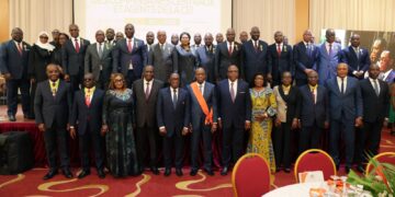 Décoration des agents de la CEI : Le Grand Chancelier Ally Coulibaly salue le rôle joué par l’institution