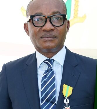 Décoration/CEI : Kigbafori Inza Koné fait chevalier dans l’Ordre du mérite ivoirien