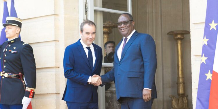 En mission en France Téné Birahima reçu à Matignon