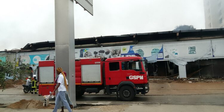 Koumassi : le magasin China Mall part en fumée