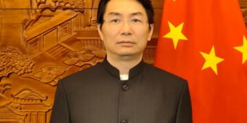 Déclaration/Wu Jie (Ambassadeur de Chine en CI) : « Les survols en fraude ou sans autorisation de Lai Ching-te n’ébranlent pas le principe d’une seule Chine… »