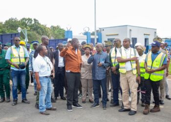 Usine traitement d’eau de la Loka et de Niakara: Amedé Koffi Kouakou inspecte les ouvrages