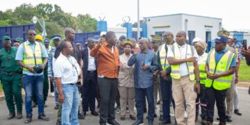 Usine traitement d&rsquo;eau de la Loka et de Niakara: Amedé Koffi Kouakou inspecte les ouvrages