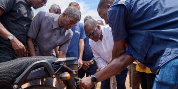 Bouaké : l’opération de pose des nouvelles plaques d’immatriculation est effective