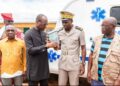 Gonaté : Le ministre Mamadou Touré dote le centre de santé d’une ambulance