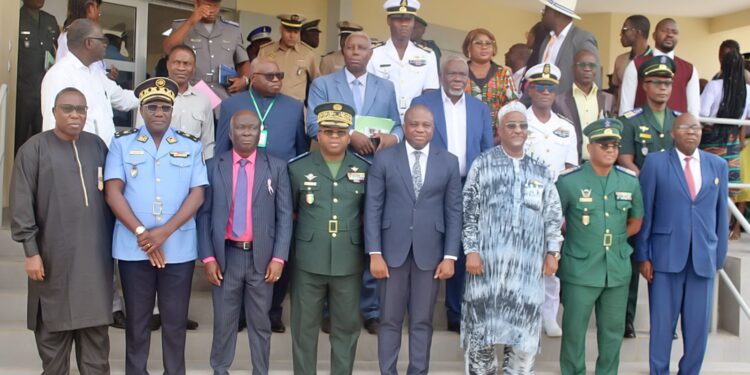 Bouaké: l’UAO mobilise chercheurs et militaires autour des enjeux de défense et de sécurité en Afrique de l’Ouest