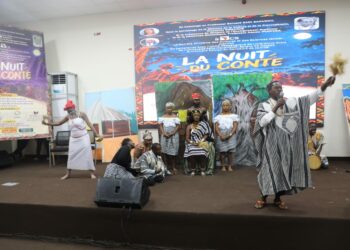 1ère édition de la Nuit des contes à l&rsquo;Université FHB: Monguih remporte le premier prix.